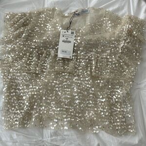 Beautiful sequin top.